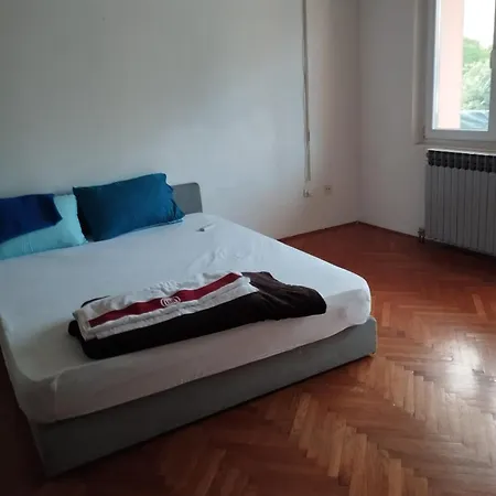Cift Kisilik Oda * Подгориця